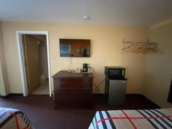 Indian Mound Motel 9